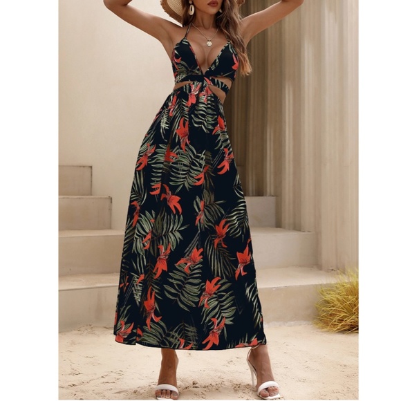 Black Boho Tropical Print Backless Maxi Dress V-Neck Floral Flared Red Green - Picture 6 of 10